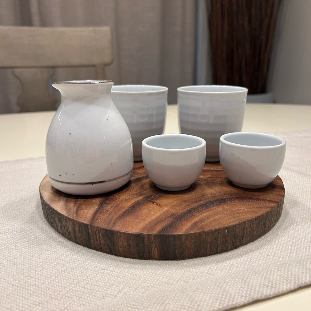Japanese Elegant Ceramic Sake & Tea Set